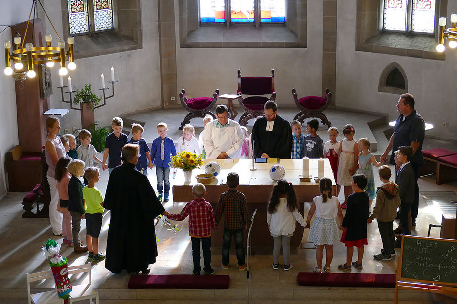 Ökumenischer Einschulungsgottesdienst in St. Crescentius